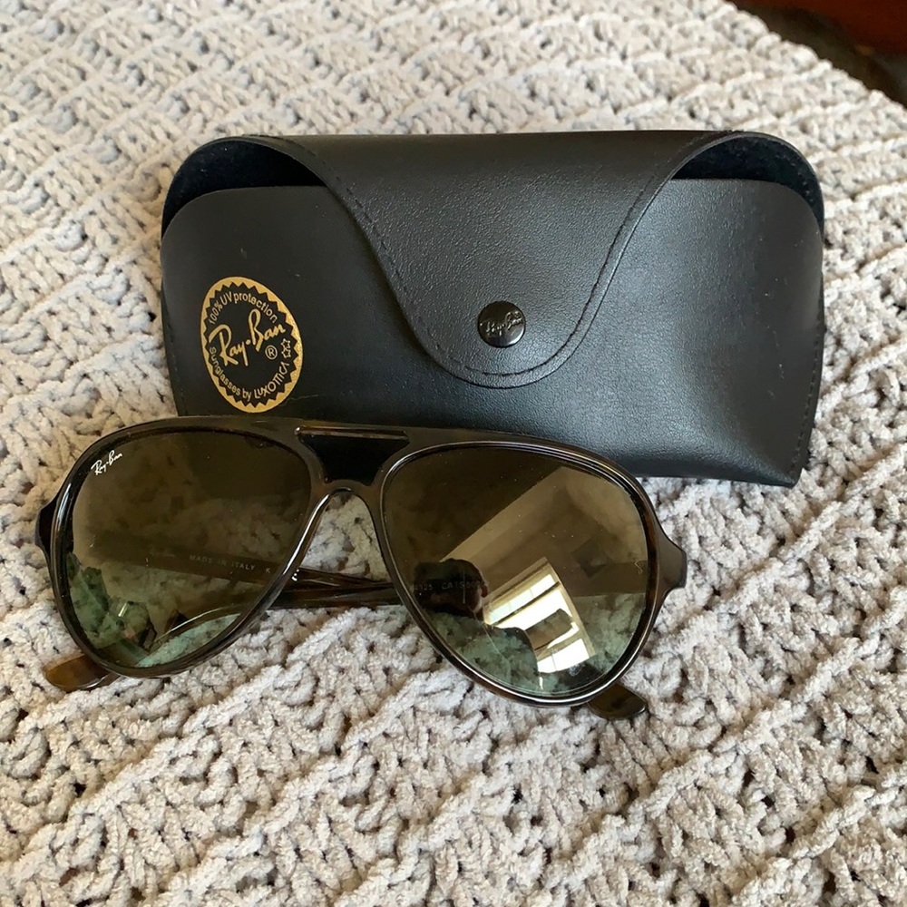 Authentic Ray Ban Cats 5000
